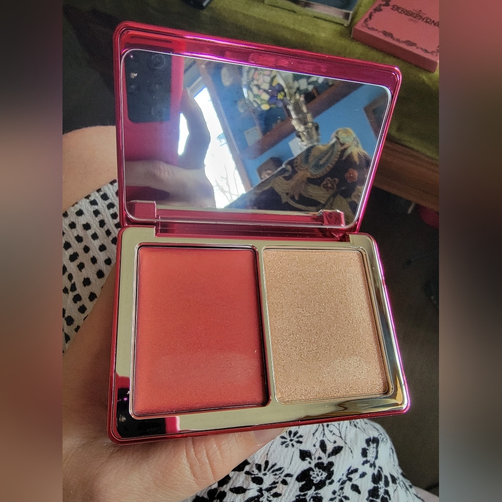 5 Eyeshadow Palette Bundle Mostly NIB - Picture 7 of 7